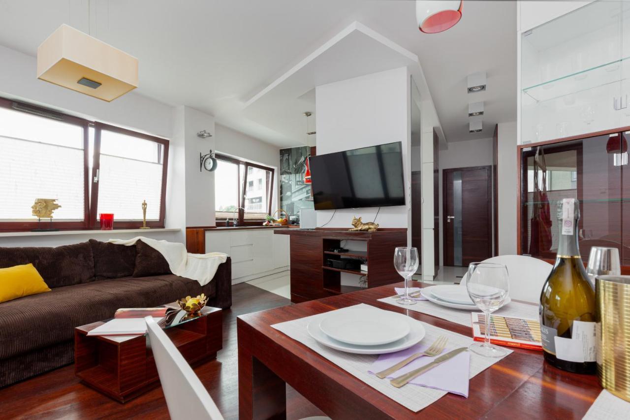 Spacious Suite With A Hammock And Terrace By Renters Prestige Warsaw Exterior photo