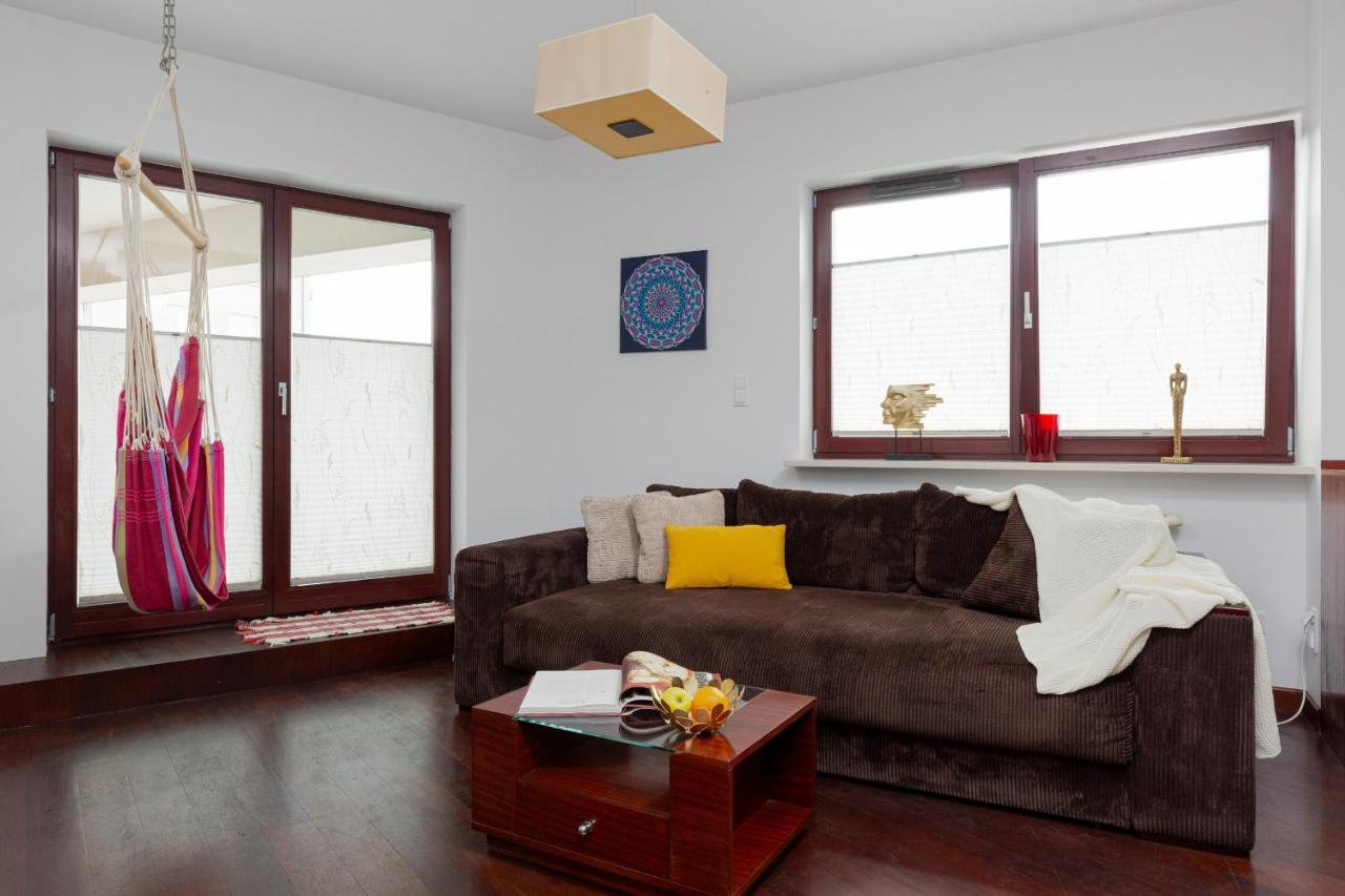 Spacious Suite With A Hammock And Terrace By Renters Prestige Warsaw Exterior photo